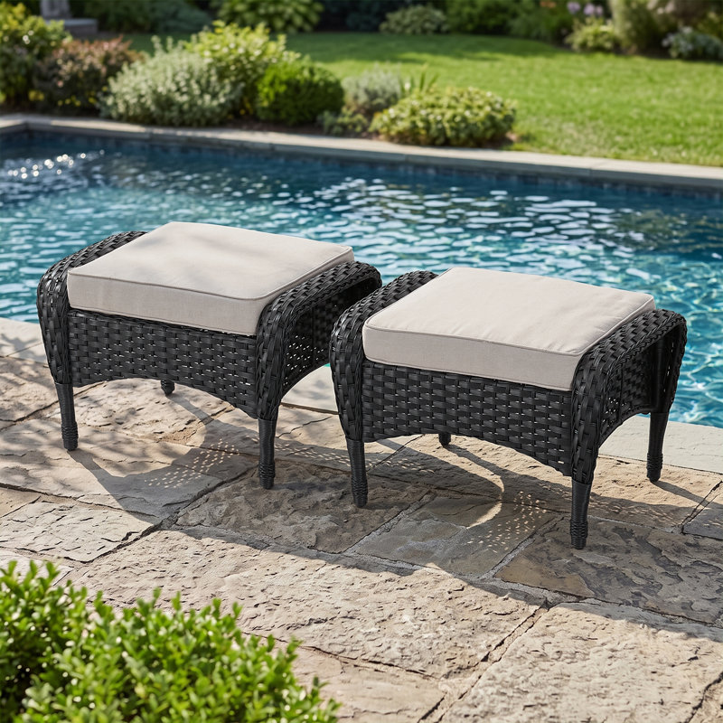 Repose-pieds d'extérieur en osier avec coussin Gaetanino, Beige, Noir