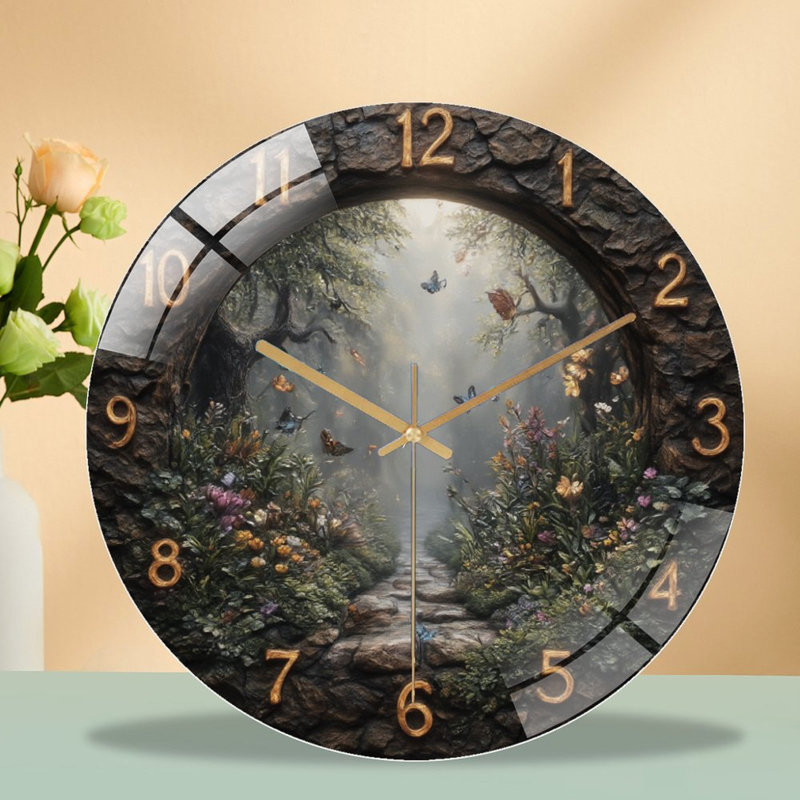 Horloge murale encadrée en bois