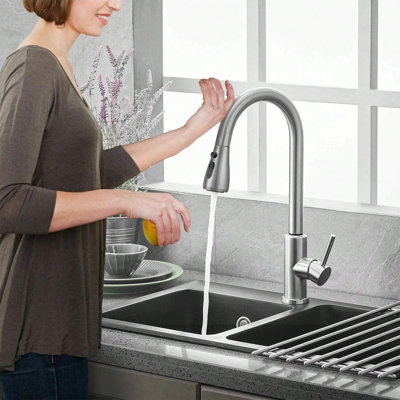 Robinet de cuisine à poignée unique en nickel brossé, activé par le toucher, bec pivotant à 360°, robinet d'évier monotrou avec douchette extractible
