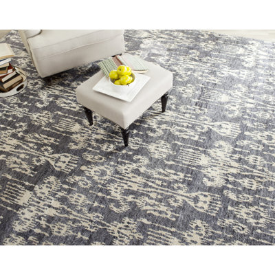 Tibetan Hand Knotted Viscose/Cotton Ikat Rug in Coal