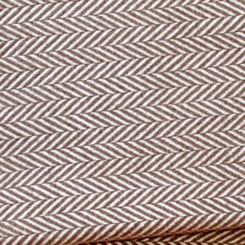 Jeté Slanted, Brun à chevrons