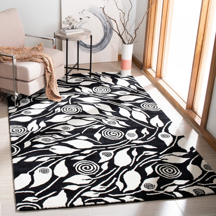 Soho Hand Tufted Wool Floral Rug
