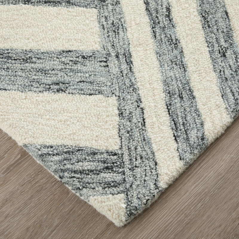 Wallace Modern Geometric Gray Area Rug, Rectangle 5' x 8'