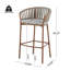 Tabouret de bar ergonomique ergonomique en métal et rotin pour terrasse et café