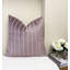Housse de coussin en velours rayé-114828937-114828941