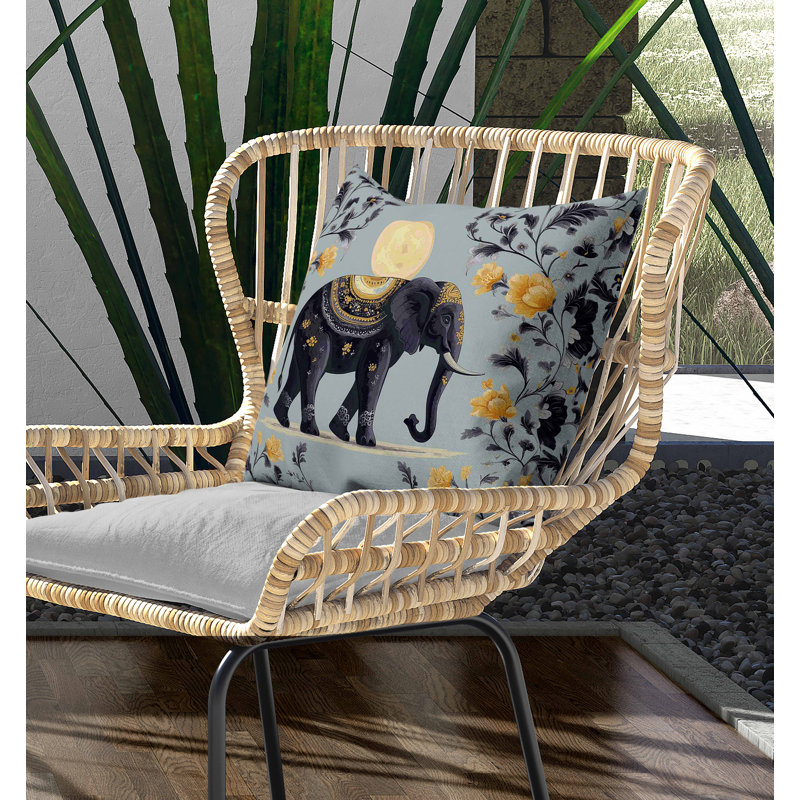 Coussin intérieur / extérieur Moonbeam Elephant, Bleu / Vert / Jaune, Carré 16 po