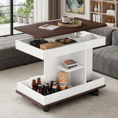 Une table d'appoint moderne et polyvalente sur roulettes, parfaite pour les salons et les petits espaces. Son plateau de table rotatif à 360 ° réglable offre une fonctionnalité pratique et flexible, ainsi qu'un espace de rangement intégré pour répondre à divers besoins.