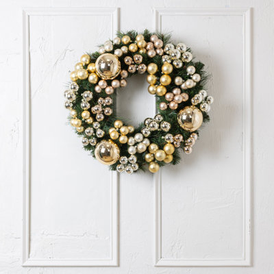 Noelle 30" Wreath