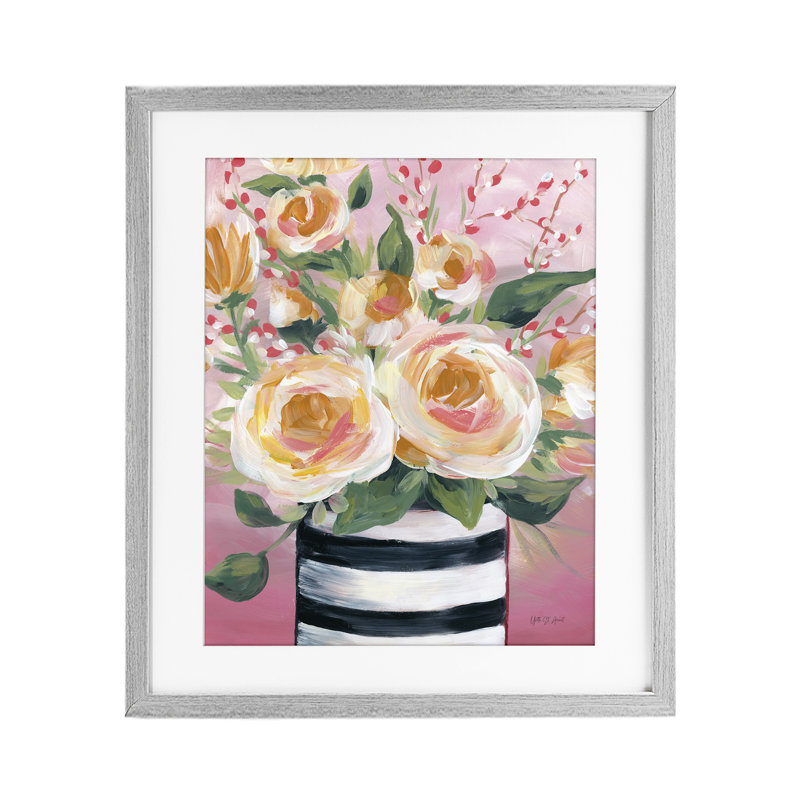 Printemps des fleurs dans un vase rayé, reproduction encadrée sous verre, design par Yvette St. Amant, H 16 po x l 13 po