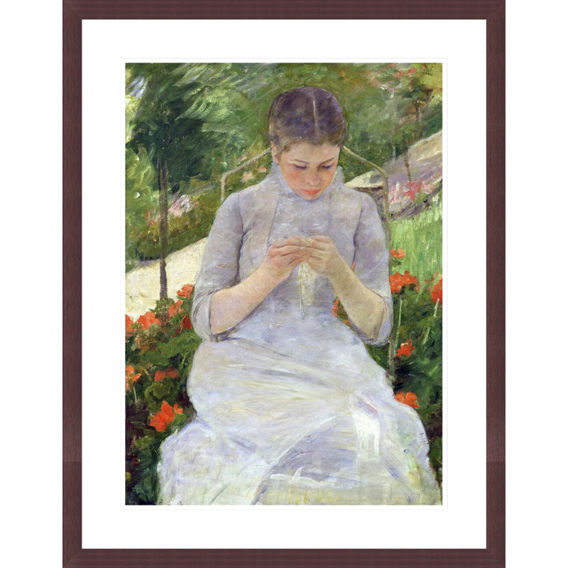 «Young Woman Sewing in the garden» par Mary Cassatt, impression giclée sur cadre, H 29,5 po x l 23,02 po