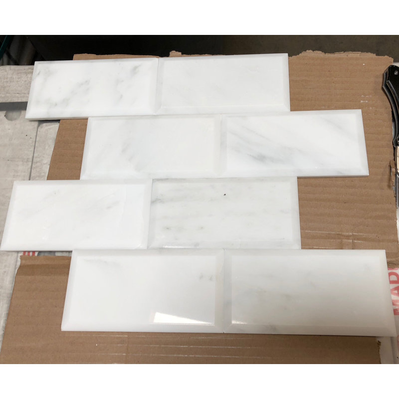 Carreau de mur et de plancher en marbre biseauté 4 po x 12 po