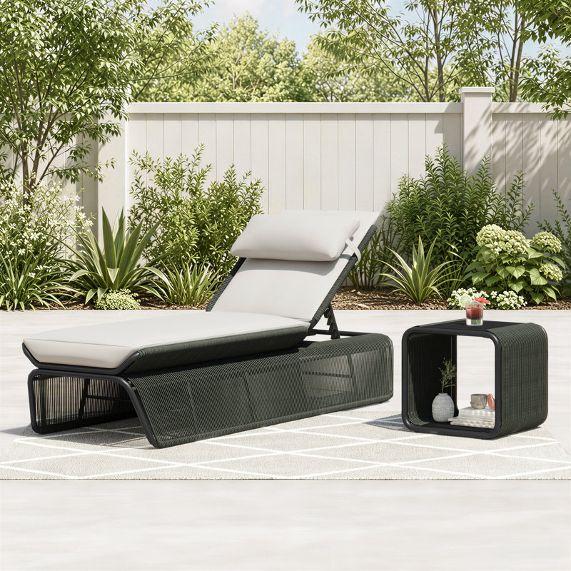 Chaise longue en aluminium et osier avec table d'appoint et coussins Sunbrella Harper, Toile œil d'oiseaux, Vert