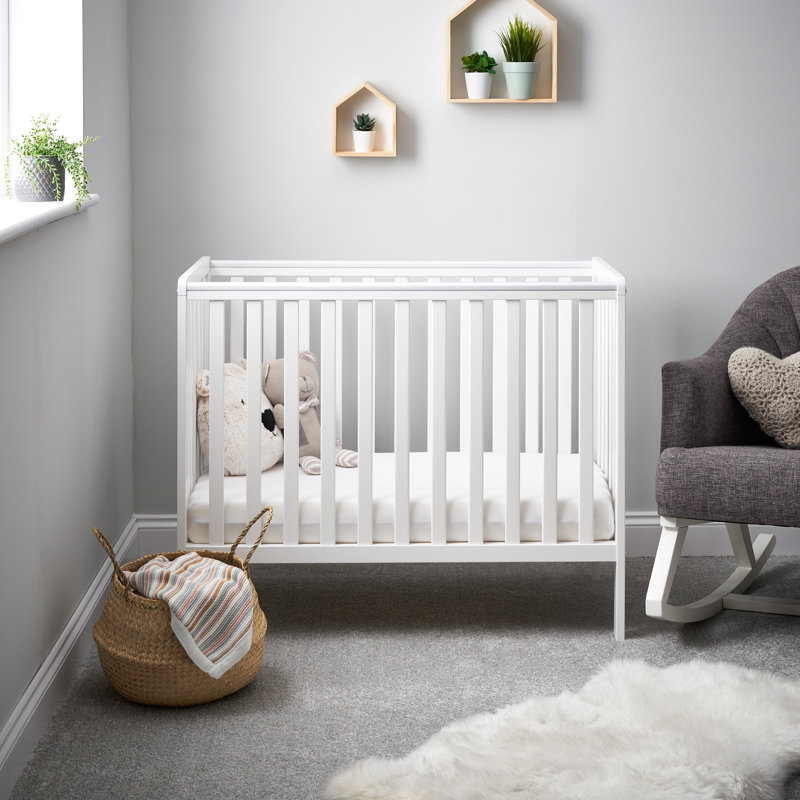 Bantam Space Saver Cot, White