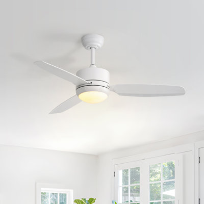 Ventilateur de plafond moderne à 3 pales avec lumière DEL et télécommande Ladontay
