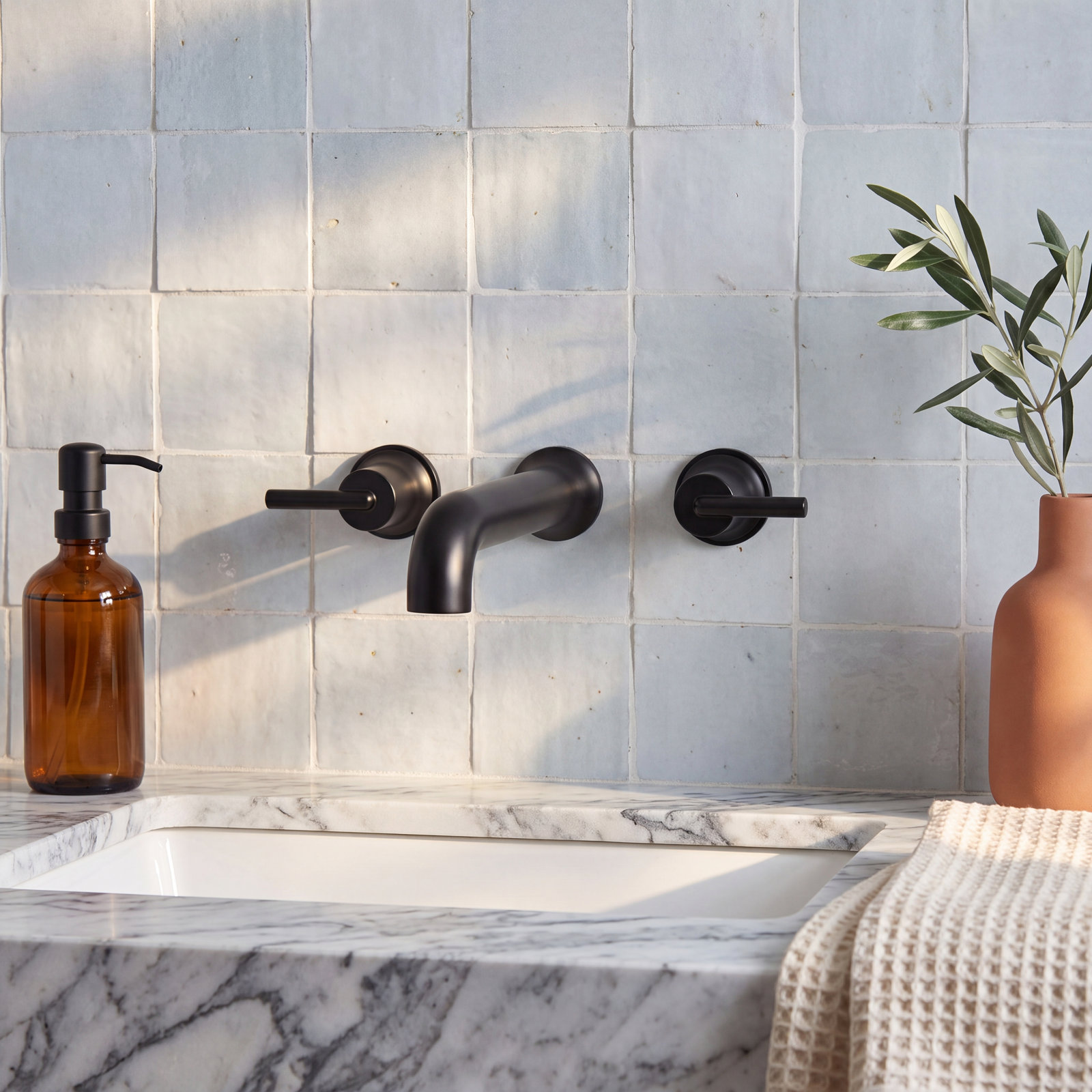 Trinsic Wall-Mounted Tub Spout, Matte Black