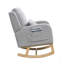 Fauteuil à bascule de salon moderne à dossier haut avec un coussin lombaire, deux poches latérales et un ours en peluche.