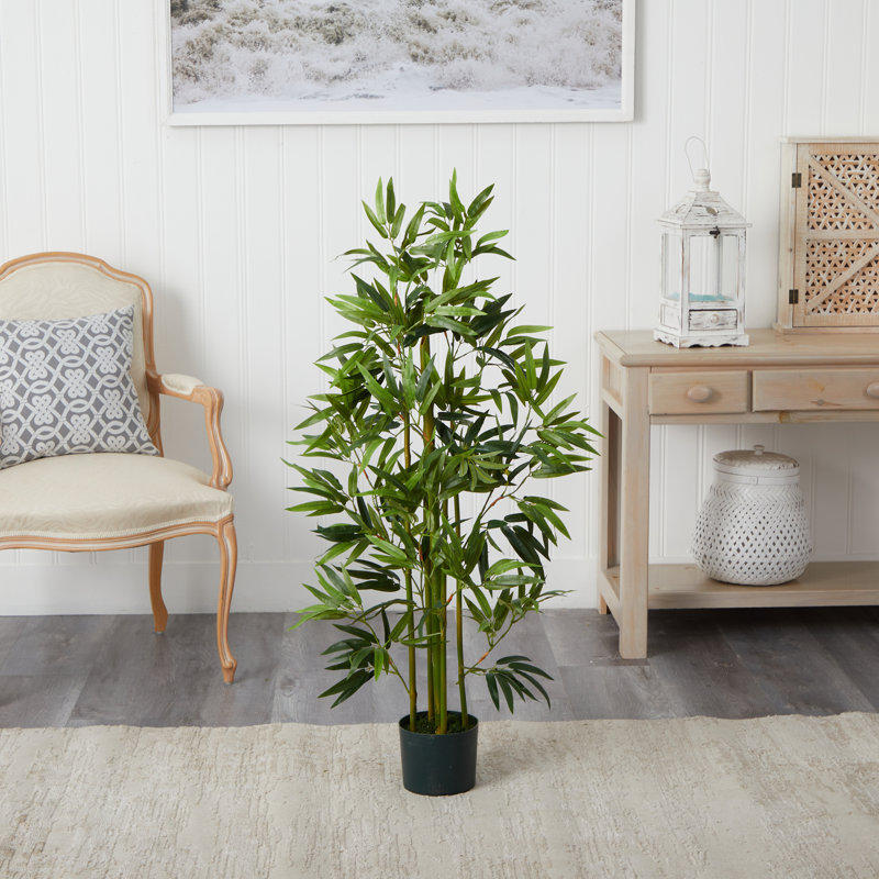 5 pi. Arbre artificiel en bambou, H 48 po x l 28 po x P 28 po