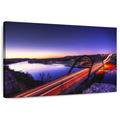 Lilie 360 Bridge Light Trails