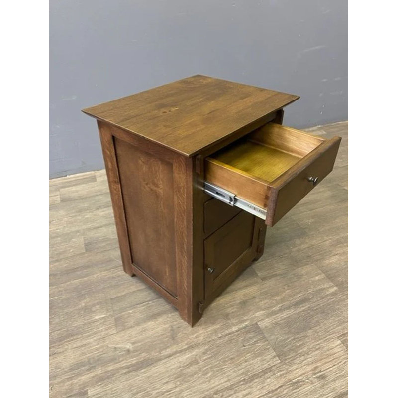 Table de chevet Khivi Arts and Crafts, Noyer