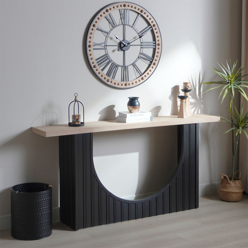 Console moderne minimaliste avec base en arche noire et plateau en bois naturel, parfaite pour les entrées et les couloirs