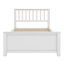 Lit plateforme en bois avec tête de lit, pied de lit et lattes en bois-603136050