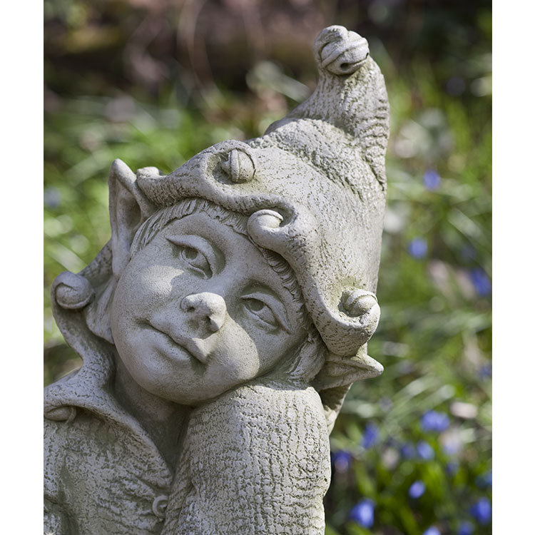 Jenny Statue, English Moss