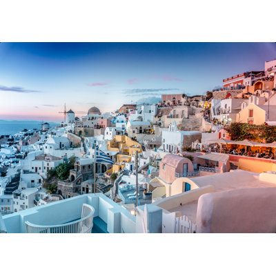 Ville côtière, côte méditerranéenne, crépuscule, OIA, Grèce