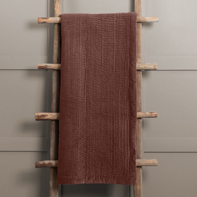 Haze Quilted Throw Blanket, Red