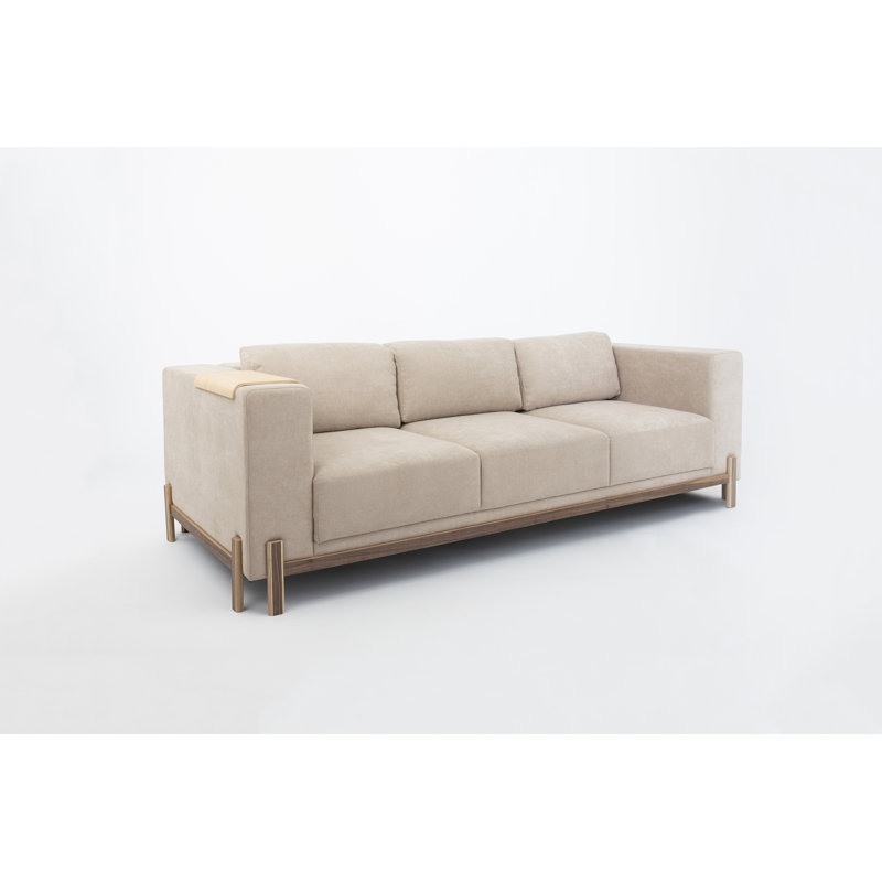 Pirwi Sofa