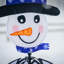 Bonhomme de neige avec boule de chapeau par In the Breeze