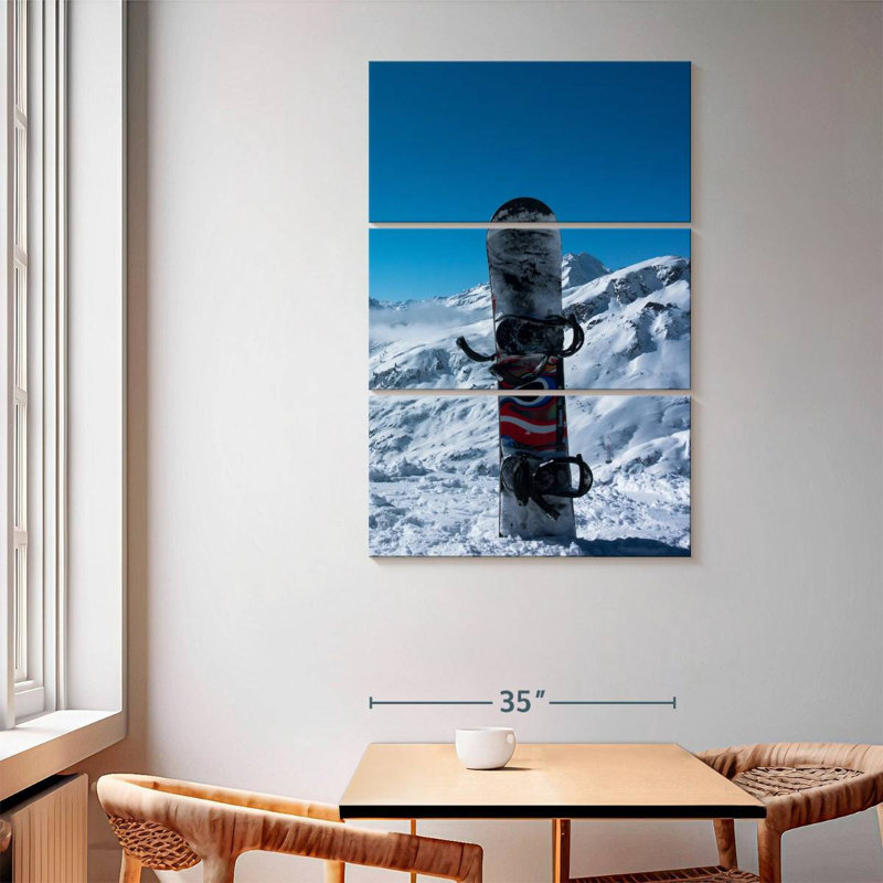 Sirci Snowboard dans la neige, H 65 po x l 42 po