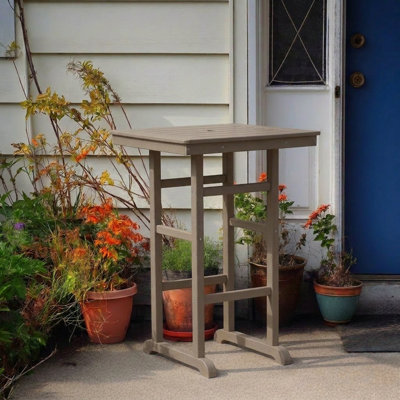 Tables de patio en PEHD peu encombrantes, hauteur de bar brun rustique pour les réceptions en plein air