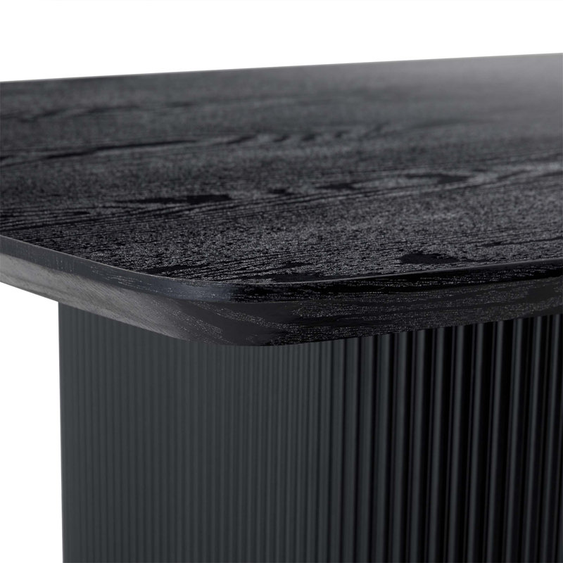 Spacieuse table de salle à manger 67 * 35,4 pouces en bois aggloméré noir à grain de bois avec 8 chaises rembourrées en polyuréthane gris clair, parfaite pour un décor moderne et luxueux.