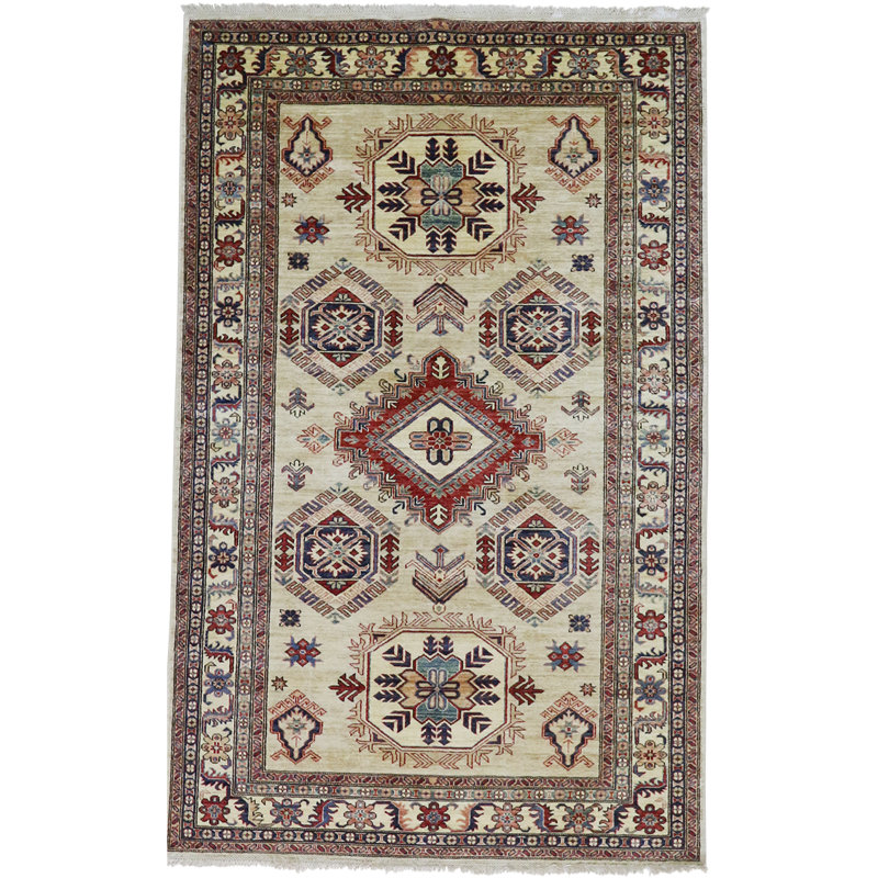Super Kazak médaillon ivoire 4 pi 11 po x 7 pi 10 po