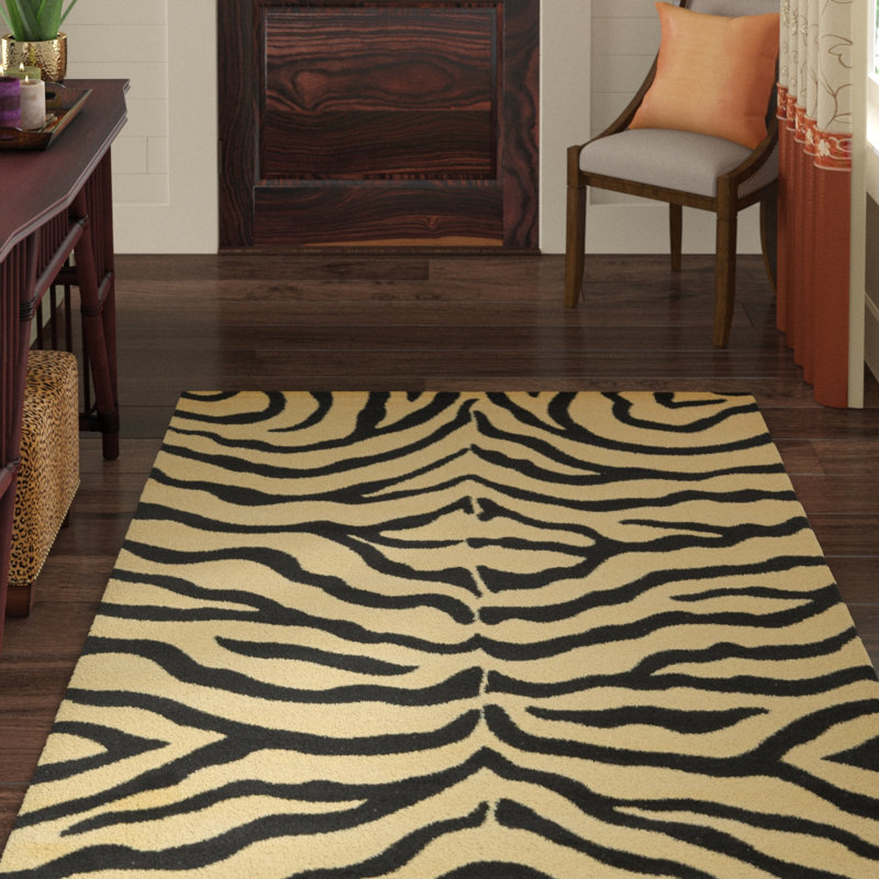Tapis crème à imprimé animalier Testerman, Rectangle 6 pi 1 po x 9 pi