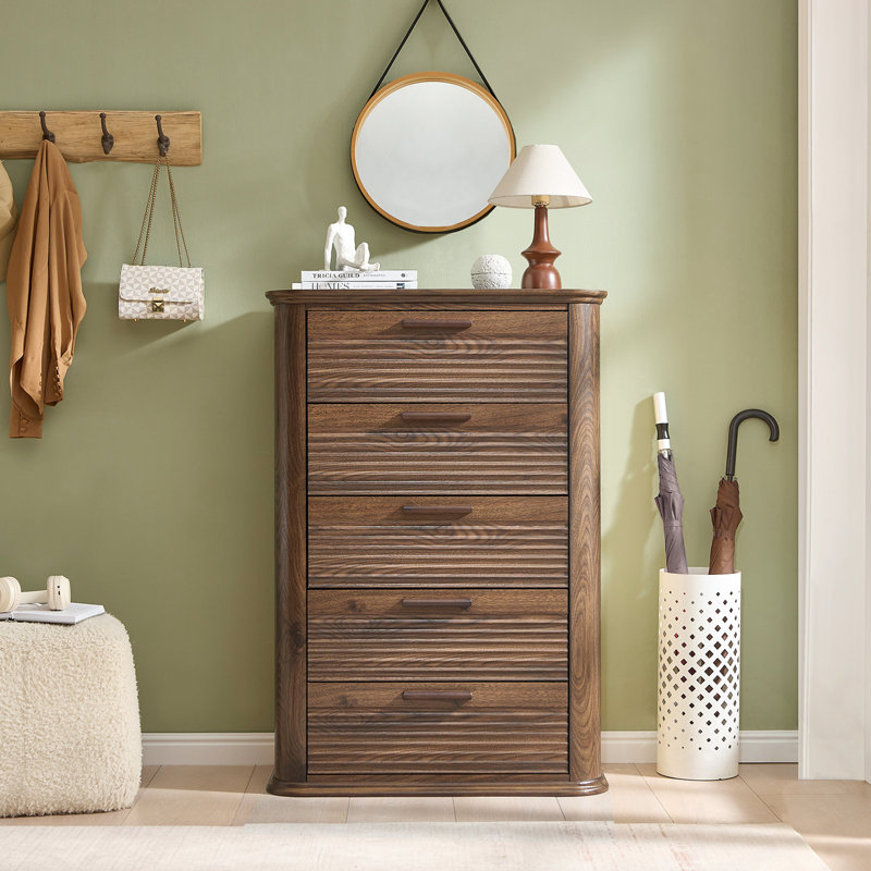 Accent chests with 5 drawers, Walnut
