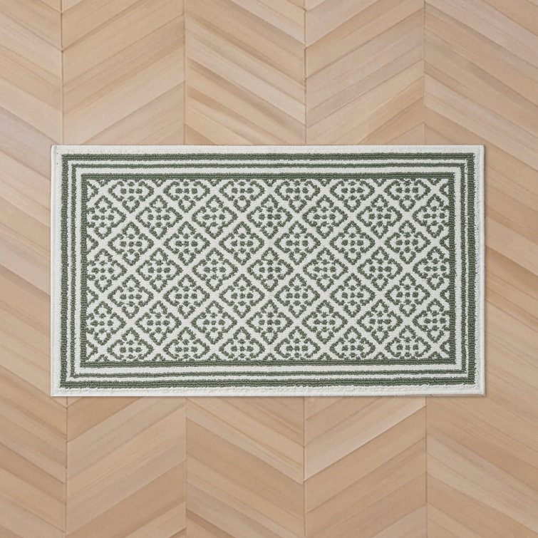 Isla Machine Woven Synthetic Geometric Area Rug In Green/White