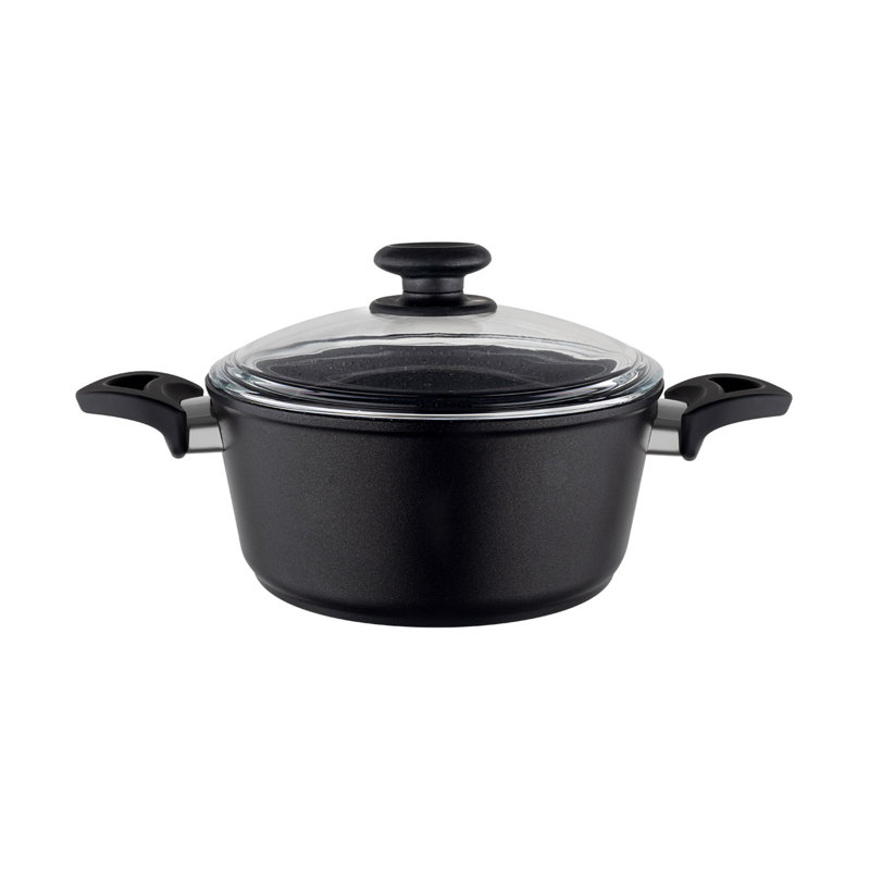 Ensemble de casseroles