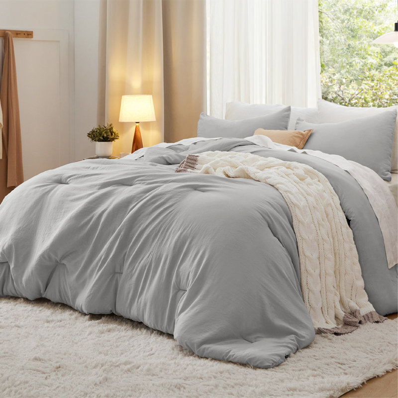 Bedsure Reversible Prewashed Comforter Set, King Comforter + 2 Standard Pillowcases, Micro Chip