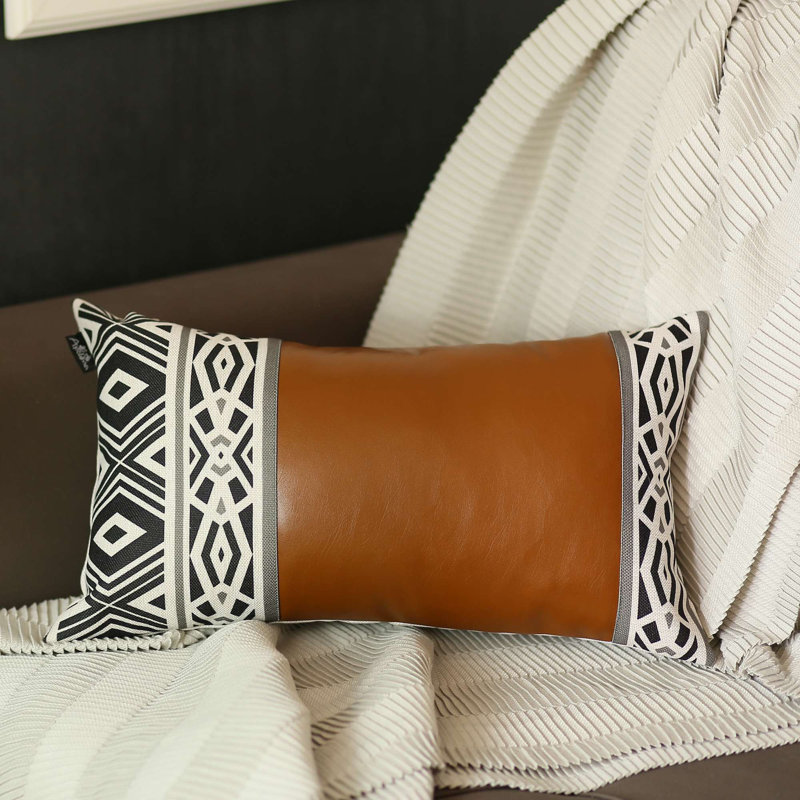 Coussin lombaire en similicuir brun rustique