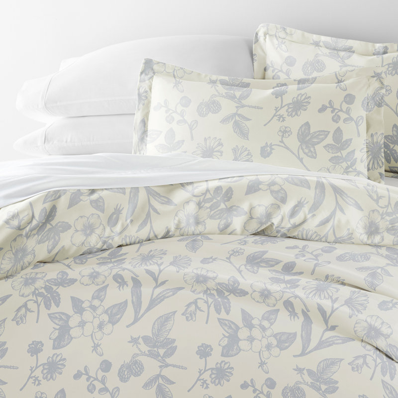 Super Soft Double Brushed Duvet Cover Set, Light Blue Floral, Full/ Queen Duvet Cover + 2 Shams