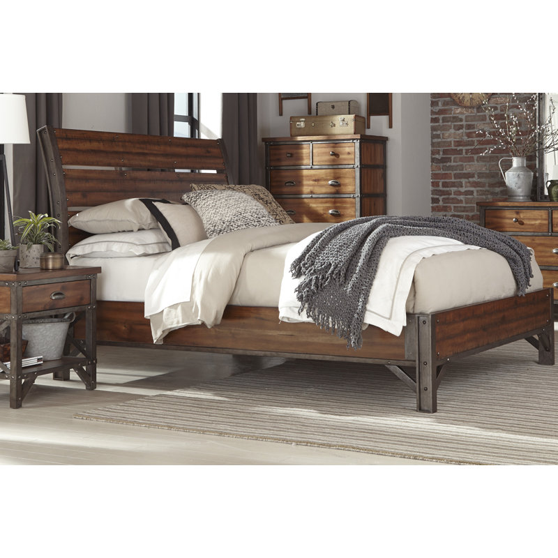Haverhill Sleigh Bed, Queen