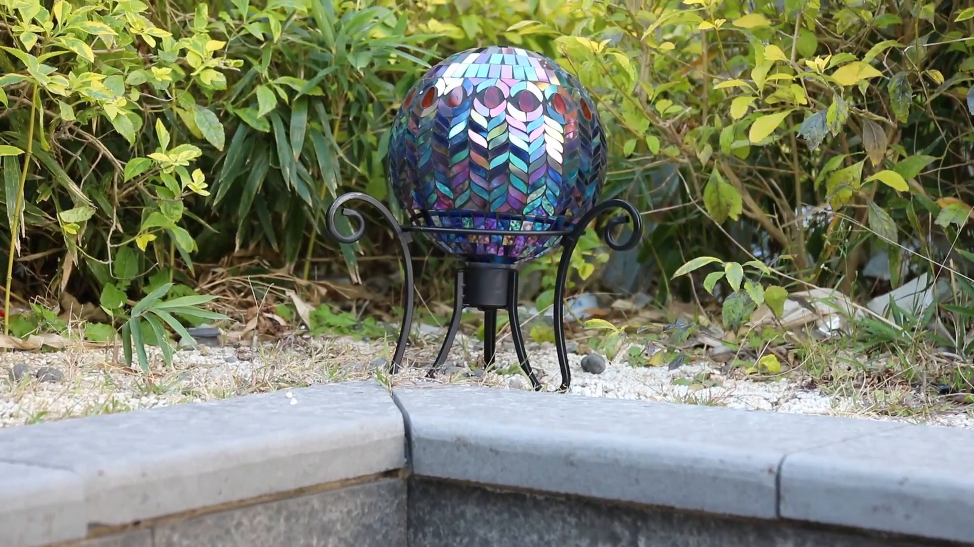ガーデンボウル『C』 Bungalow Rose Outdoor Gazing Ball Waterproof Mosaic Decorated