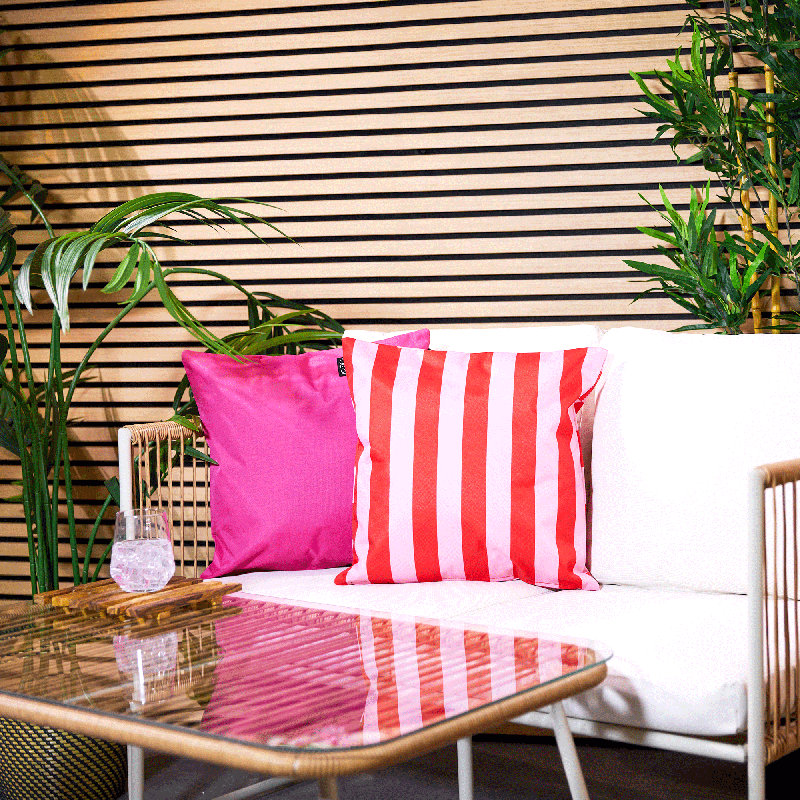 icon Indoor and Outdoor Waterproof Filled Cushion 2x Checkerboard Pink & 2x Pink, Pink/Red