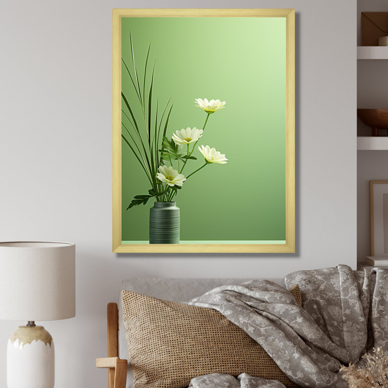 «Simplistic Flora Petal Bliss», reproduction sur toile, Encadrement doré, H 44 po x l 34 po x P 1,5 po