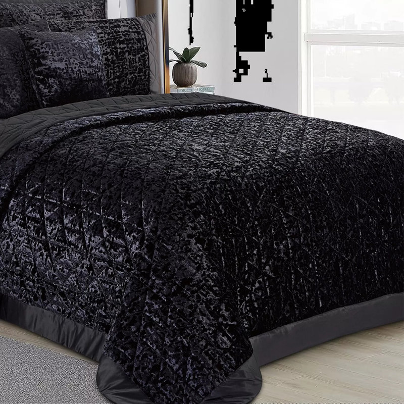 Polyester Bedspread with Pillow Shams, Black, Double Quilt + 2 Standard Shams
