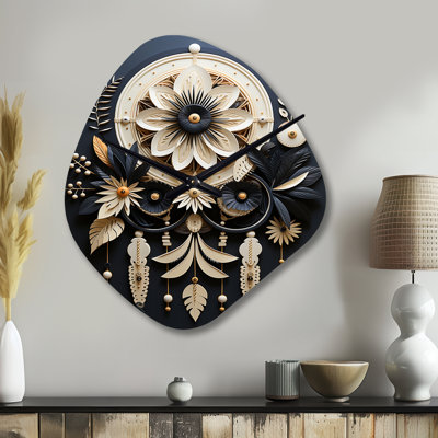 Native American Dream Catcher I - Art amérindien, horloge asymétrique en métal, horloge murale
