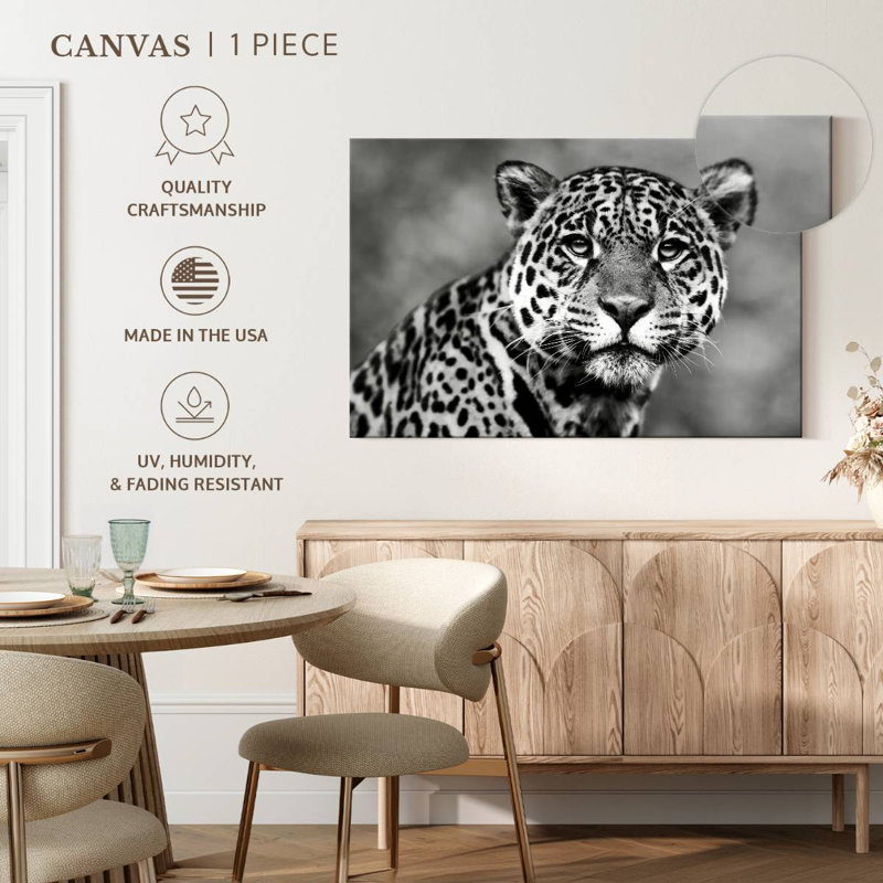 Jaguar Brampt monochromatique, H 34 po x l 51 po