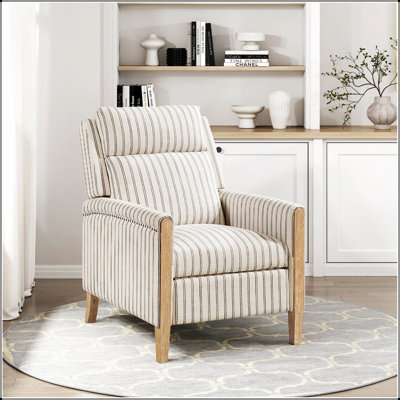 Chaise inclinable classique de style campagnard avec cadre en bois massif et revêtement en tissu rayé blanc-gris pour une assise confortable