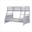 Lit superposé simple au-dessus d'un lit double en bois massif, finition gris doux avec garde-corps pour chambres de jeunes